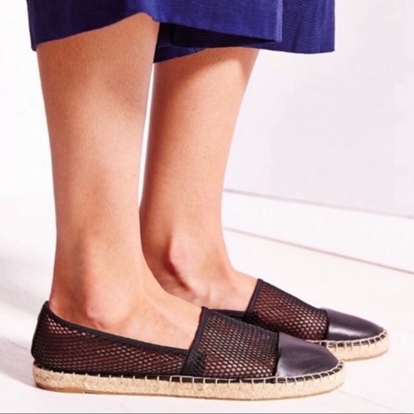 Sam Edelman LENA black flats espadrilles beach mesh walking women’s shoes 6.5 - Picture 2 of 7